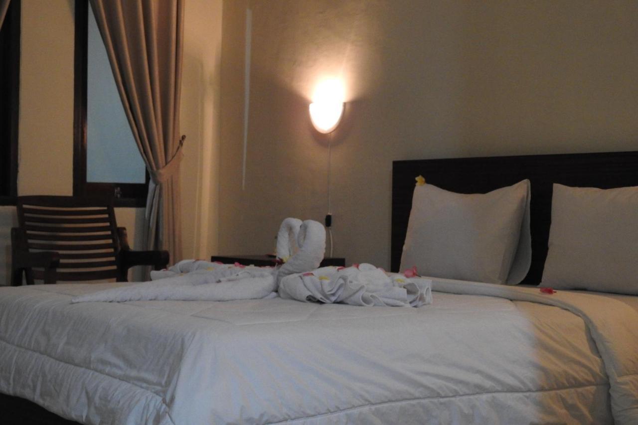 D'Batur Hotel Senggigi Zewnętrze zdjęcie
