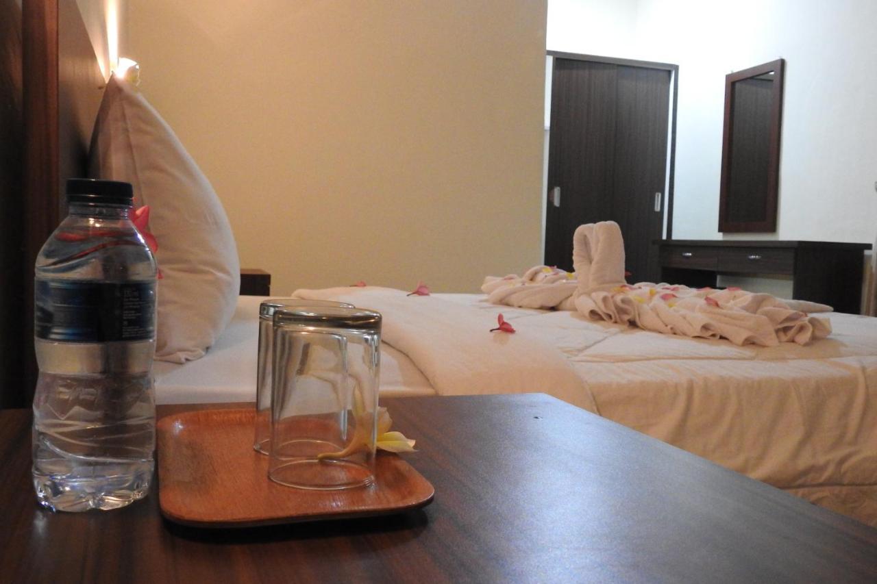 D'Batur Hotel Senggigi Zewnętrze zdjęcie