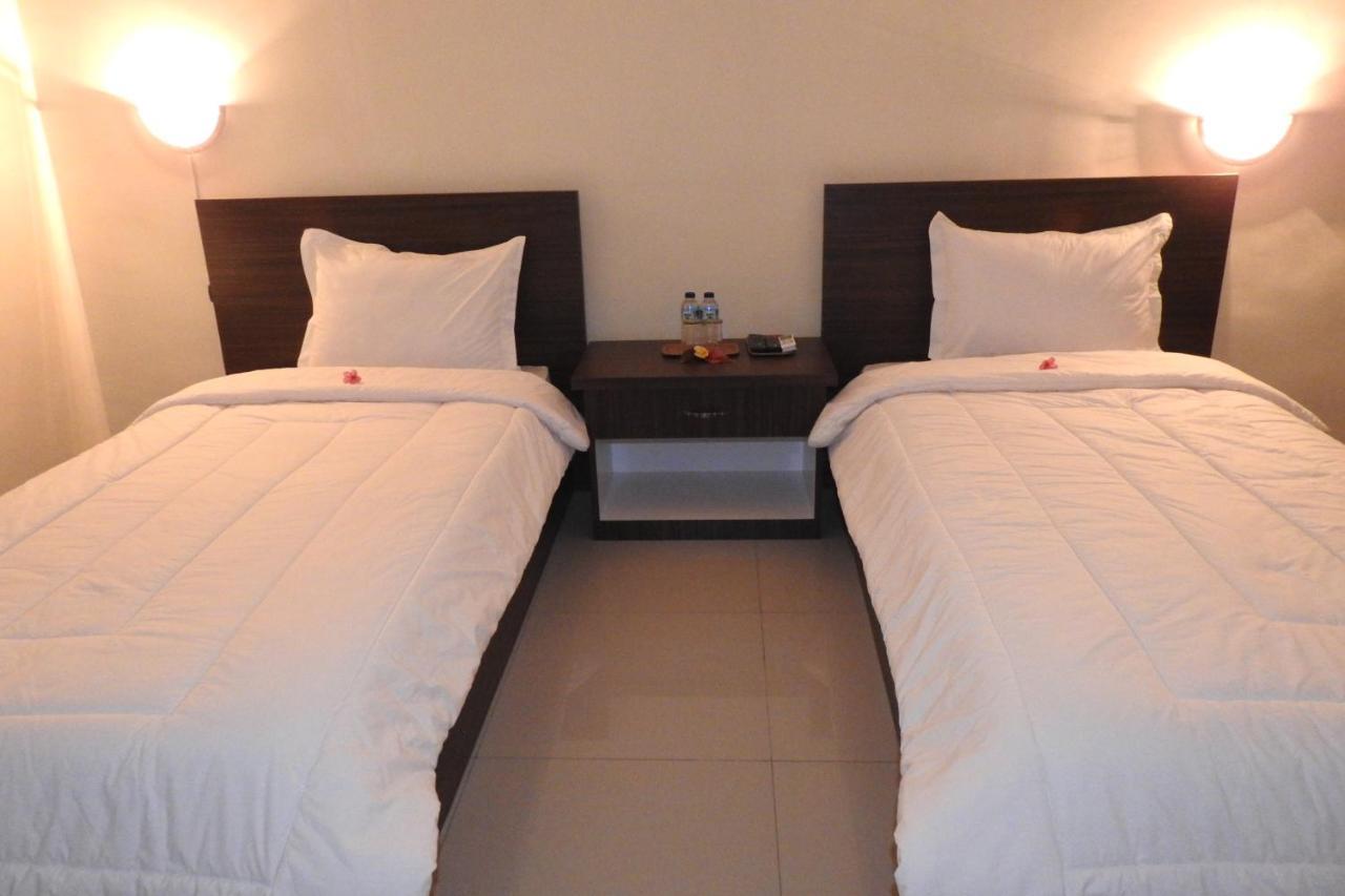 D'Batur Hotel Senggigi Zewnętrze zdjęcie